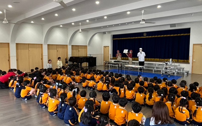 幼稚園給食　食育　「ぶりの解体実演」ぶりについてのお話